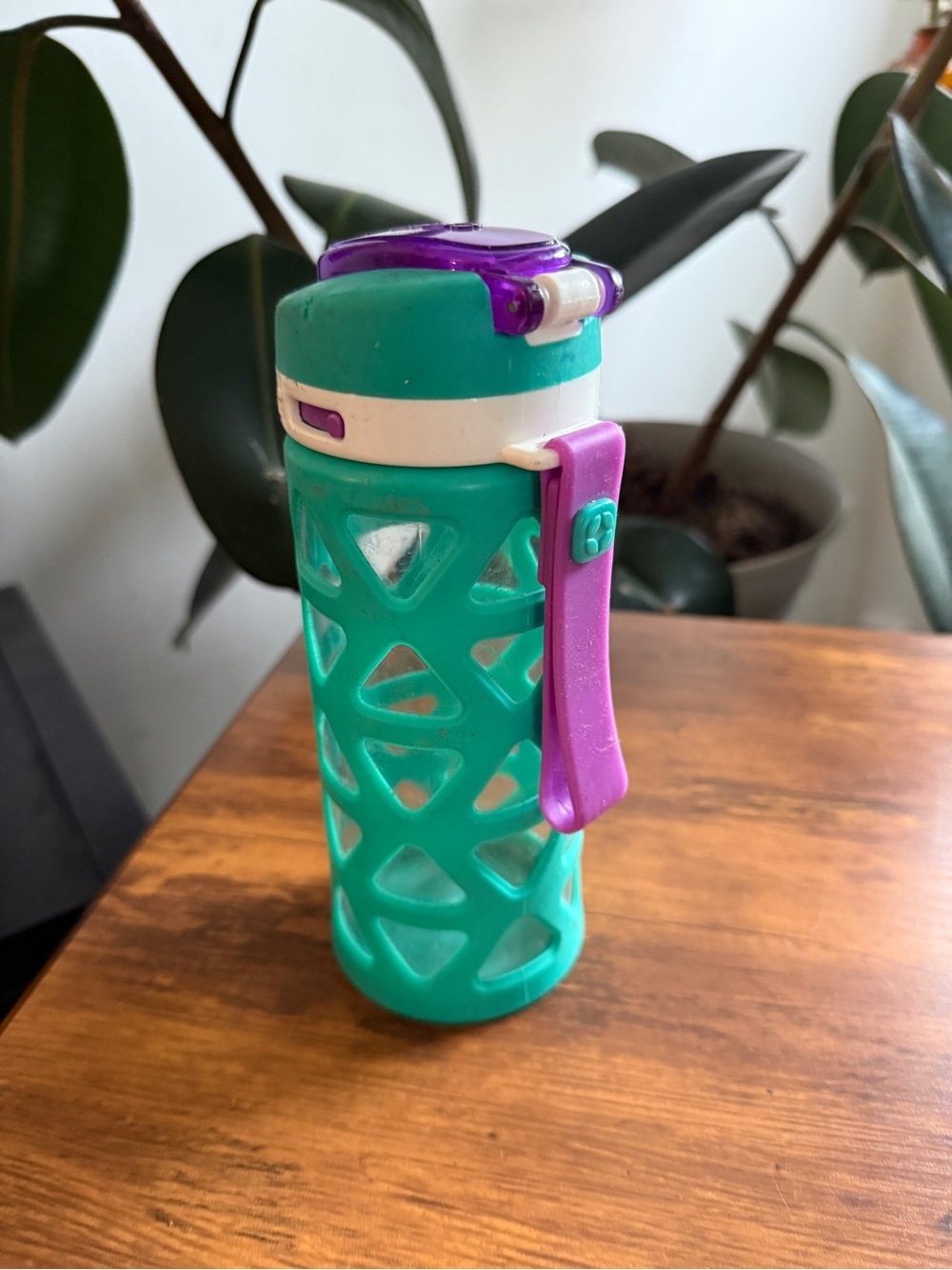 Turquoise Silicone Sleeve Water Bottle with Purple Lid ELLO kids size